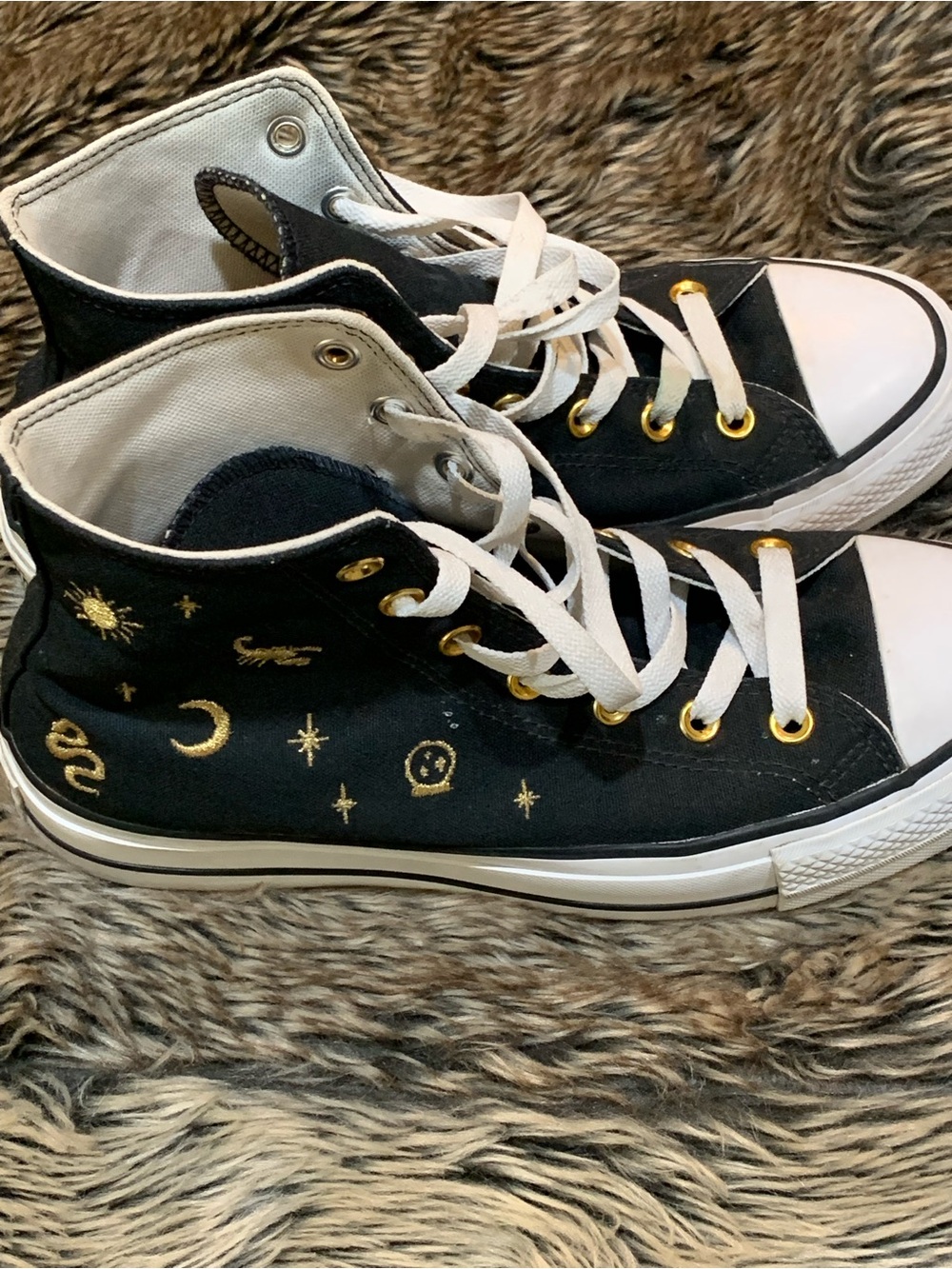 Converse Chuck Taylor All Star high-top gold embroidered zodiac designs Sz W9.5